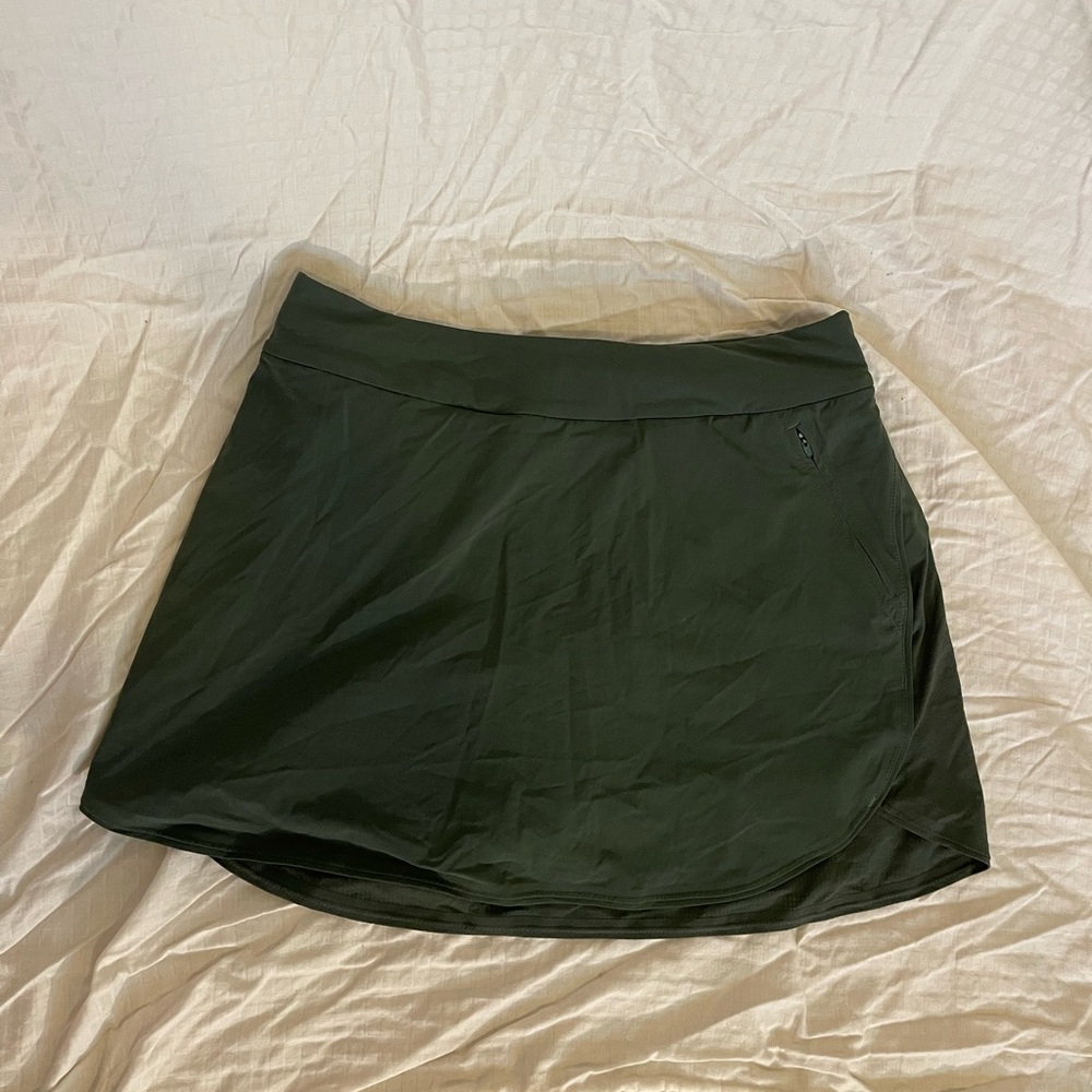Outdoor Voices Exercise Skort 3” in Evergreen